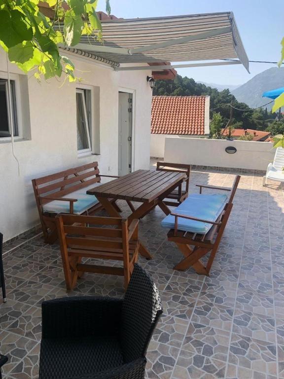 Alisa Sea View Apartment Prcanj 科托尔 外观 照片